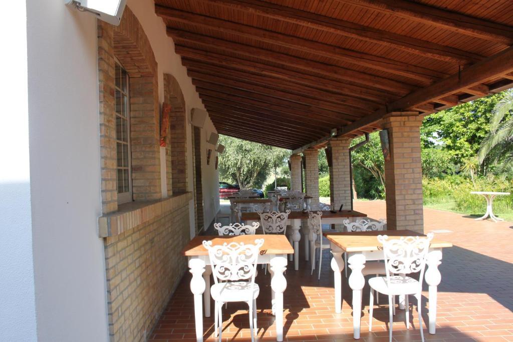 Country-House Pecora Nera Guest House Mosciano SantʼAngelo Eksteriør bilde
